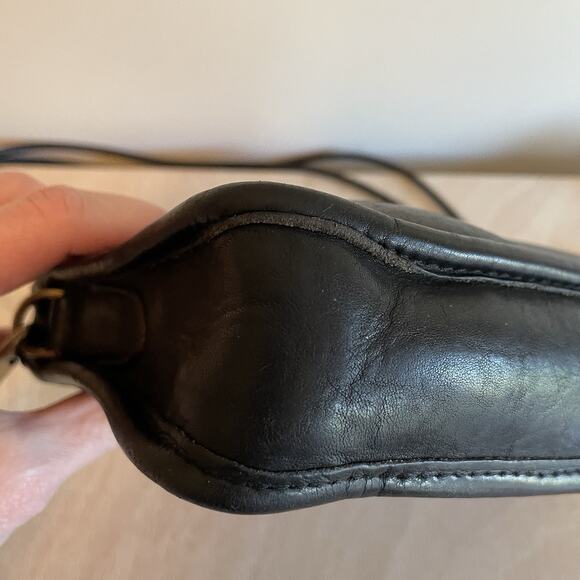 Vintage Coach Leather Basic Bag Purse - Picture 9 of 16